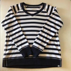 Eddie Bauer Women’s Legend V-Neck Sweatshirt